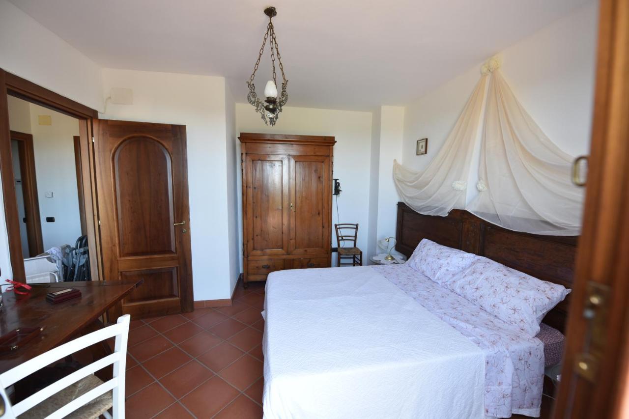 מונטסקודאיו Case&Colline Villa Laura מראה חיצוני תמונה